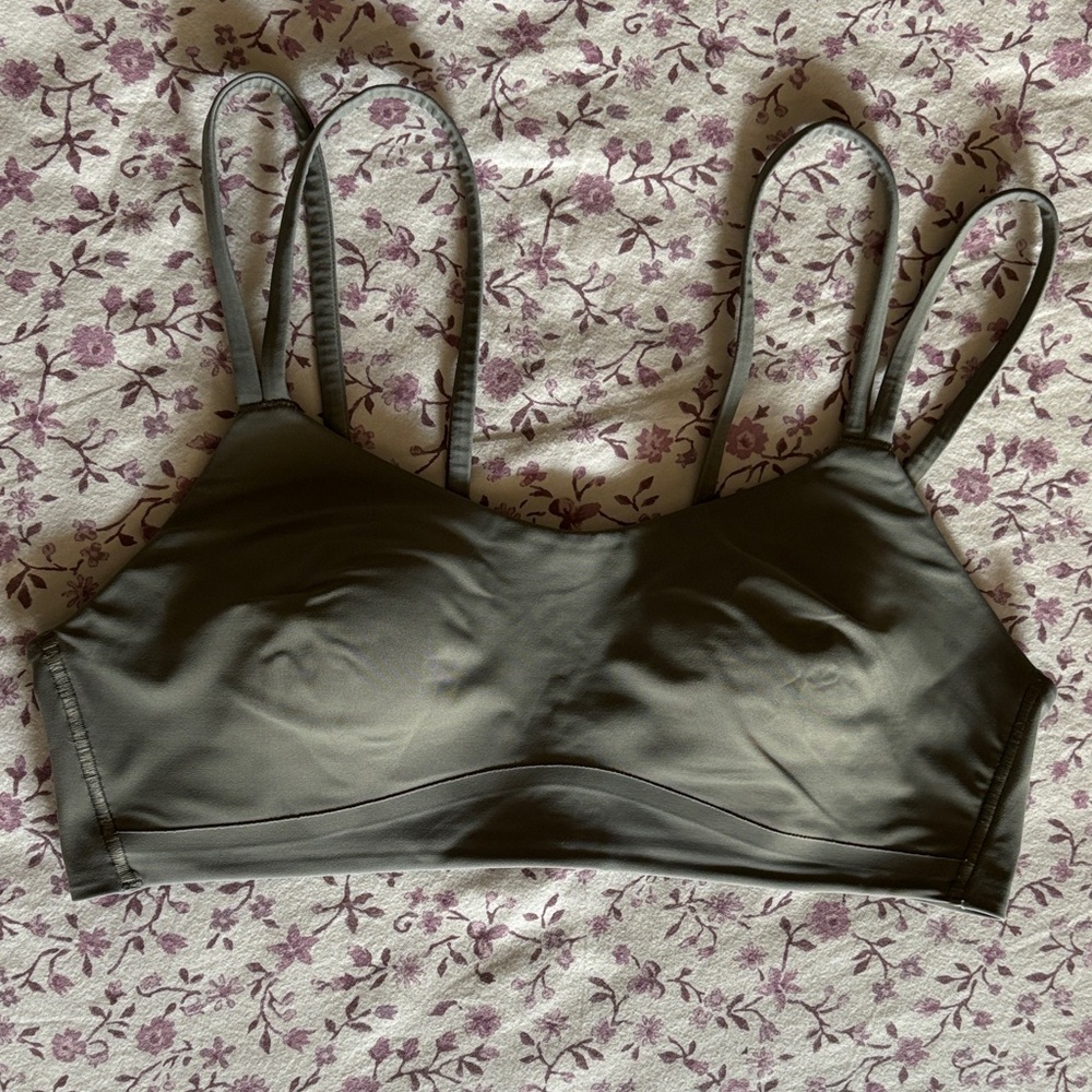 Lululemon Like a Cloud Bra - Size 8 B/C Cup - Sage Green